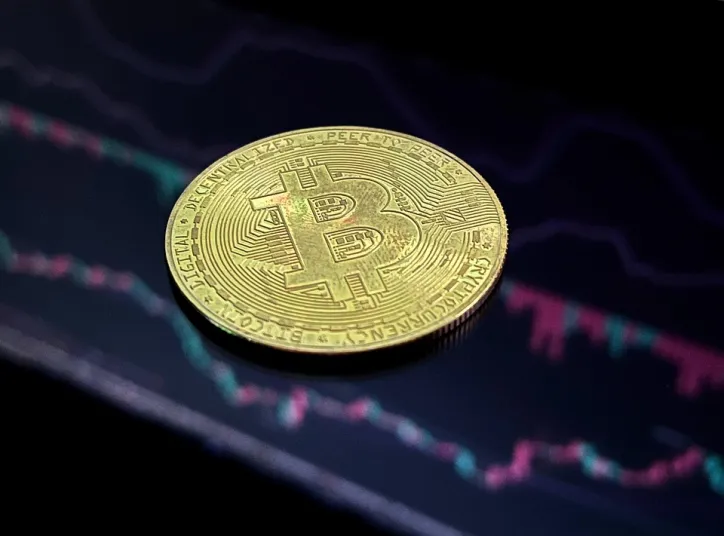 ‏اگر بیت‌کوین با بازار سهام هم‌تراز شود، قیمت آن چقدر خواهد بود؟