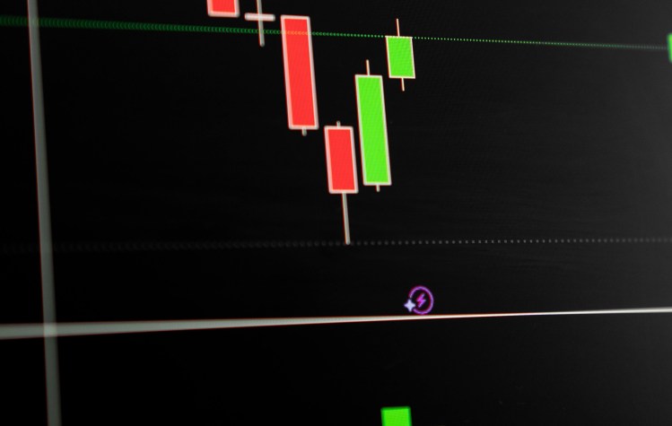 XRP Sees Short-Term Dip, Analyst Eyes Larger Setup